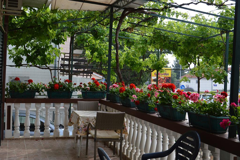Apartments "Ruza" Vodice Kültér fotó