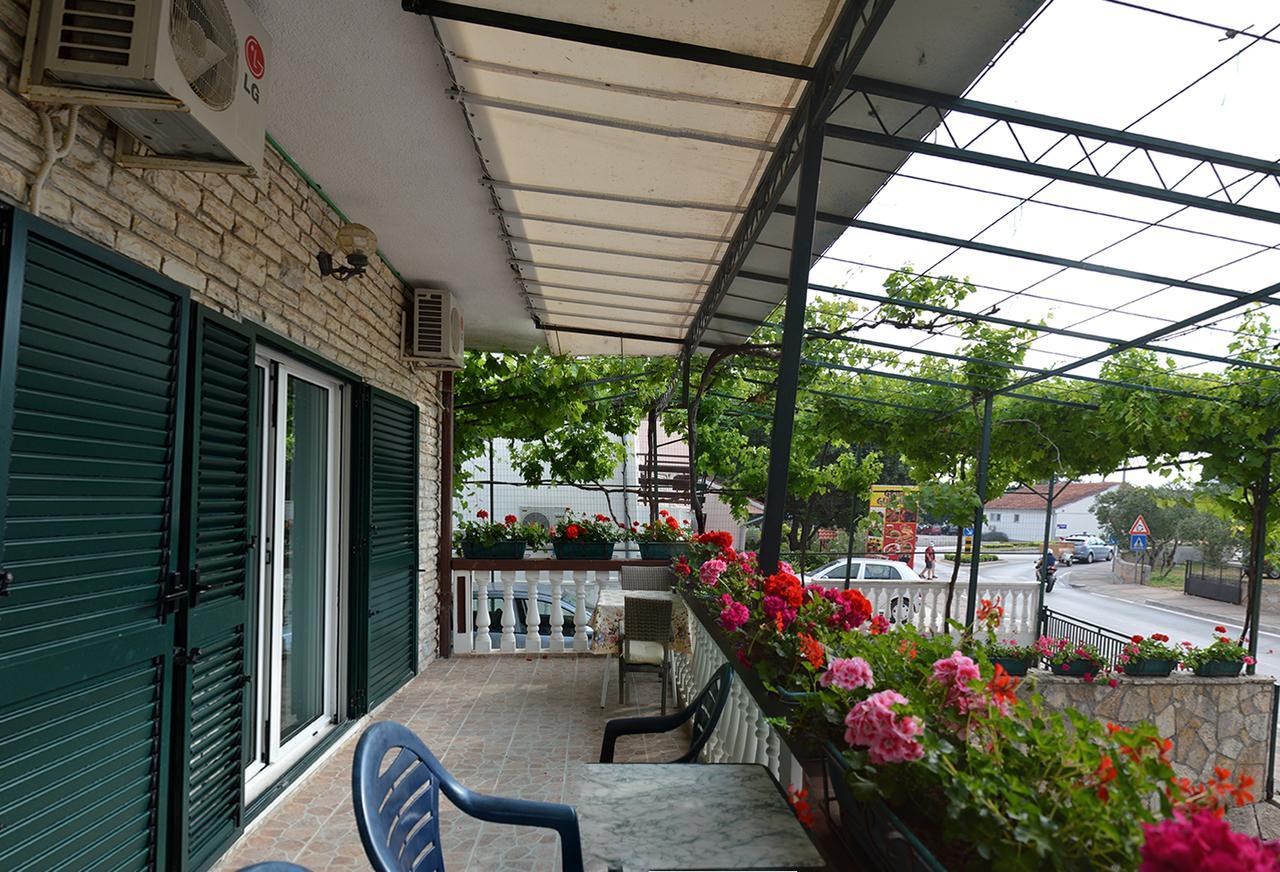 Apartments "Ruza" Vodice Kültér fotó